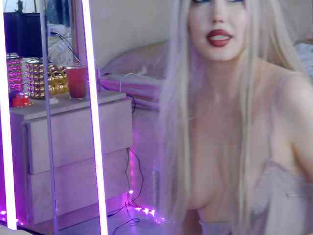 モデル: ZenaidaBelmont