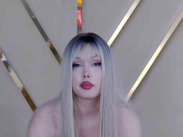 モデル: ZenaidaBelmont