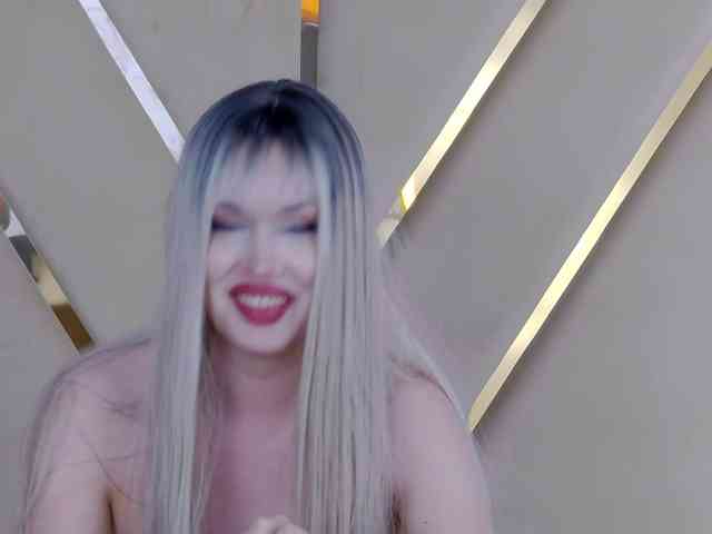 モデル: ZenaidaBelmont