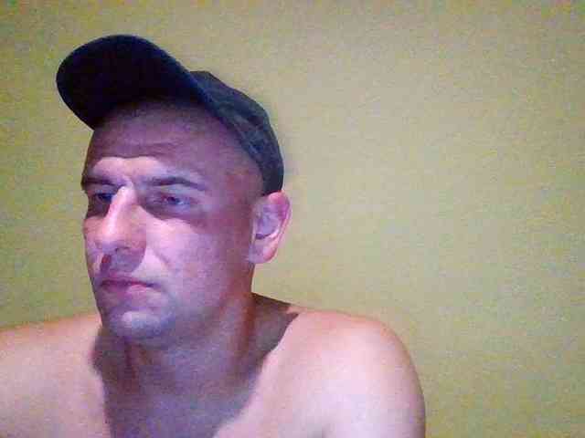 JustRegular21cm Live Webcam on BongaCams
