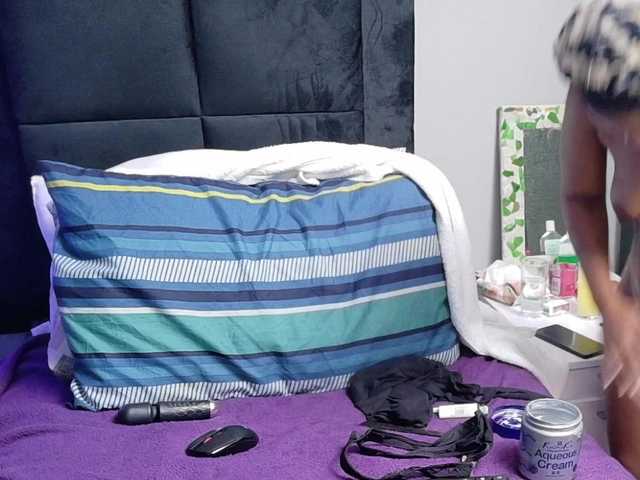 SexyCassey live cam on BongaCams
