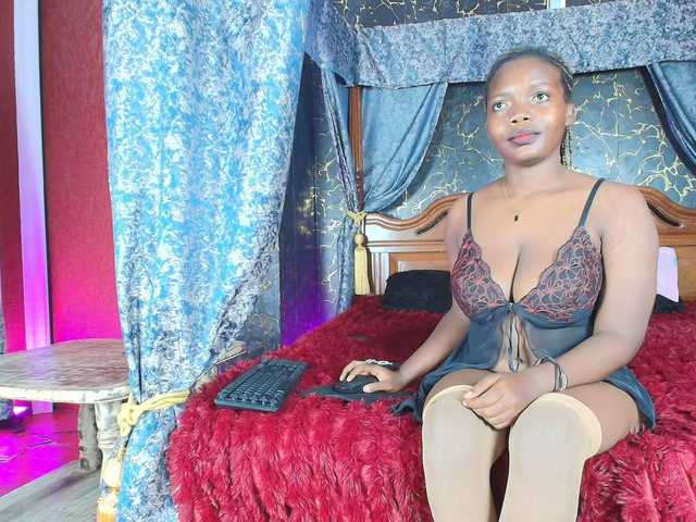 Sassychika live cam preview