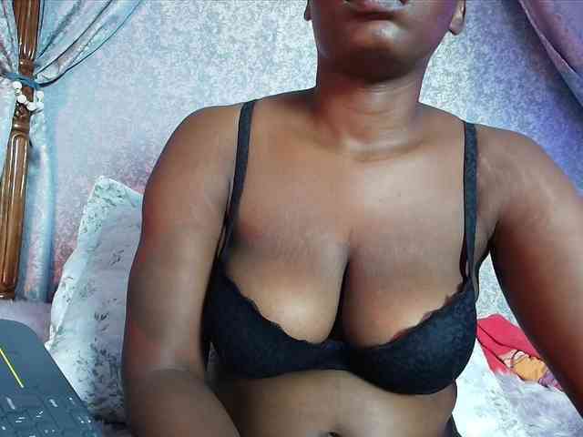 Sassychika webcam