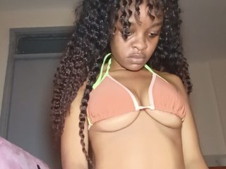 Yakira-