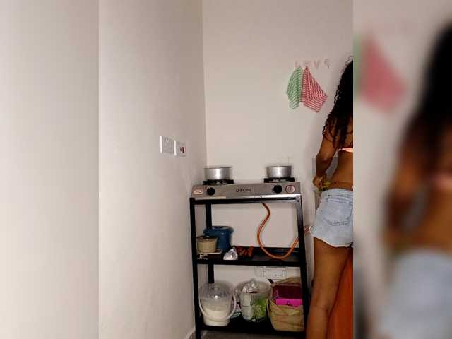 Yakira- live cam on BongaCams