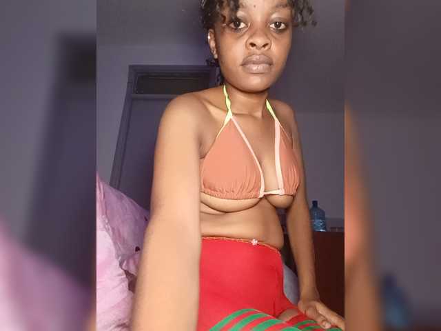 Yakira-