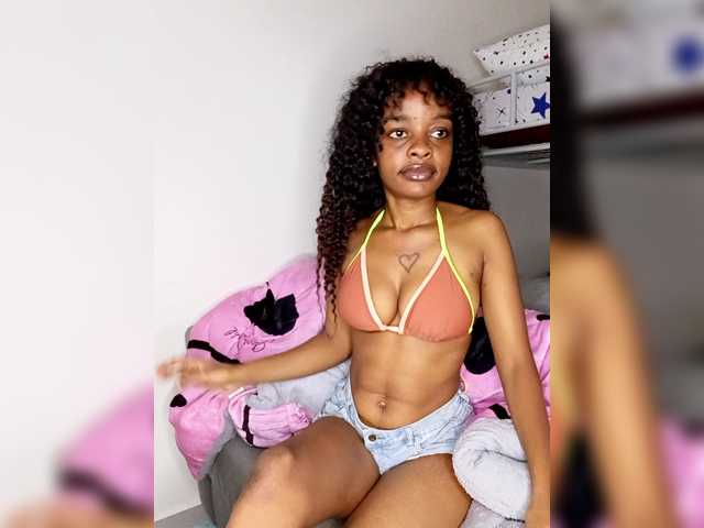 Yakira-