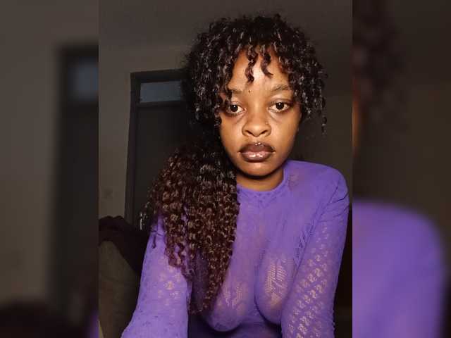 Yakira- live cam on BongaCams