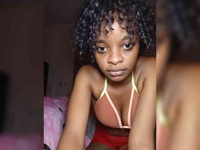 Yakira-