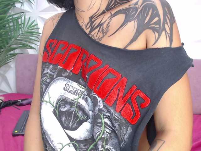 Mirella-Solis live cam on BongaCams