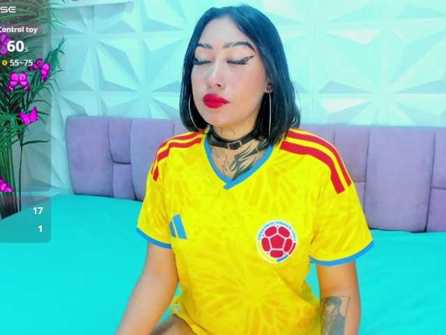 Mirella-Solis live cam on BongaCams