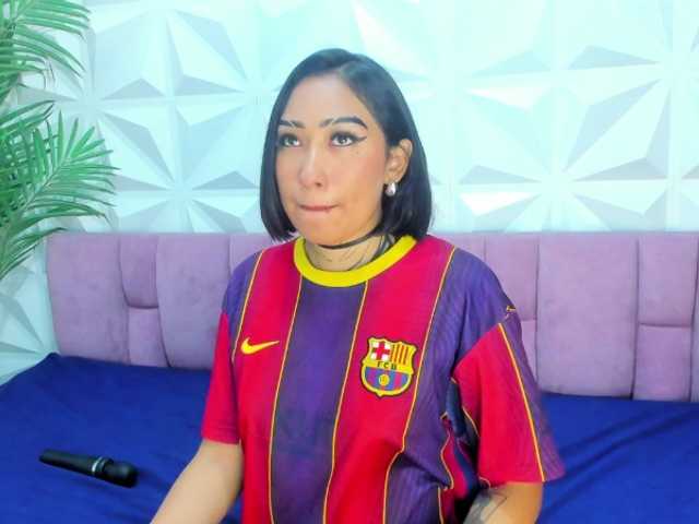 Mirella-Solis live cam on BongaCams