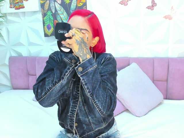 Mirella-Solis, en directo ahora en BongaCams