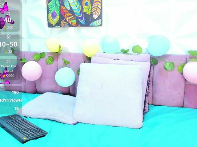 Mirella-Solis live cam on BongaCams