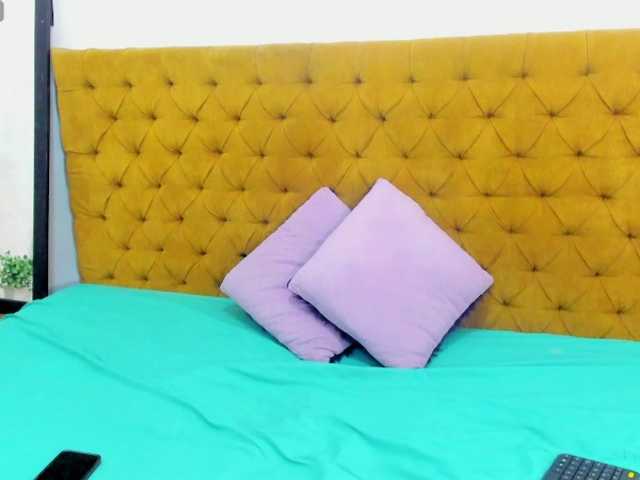 Mirella-Solis live cam