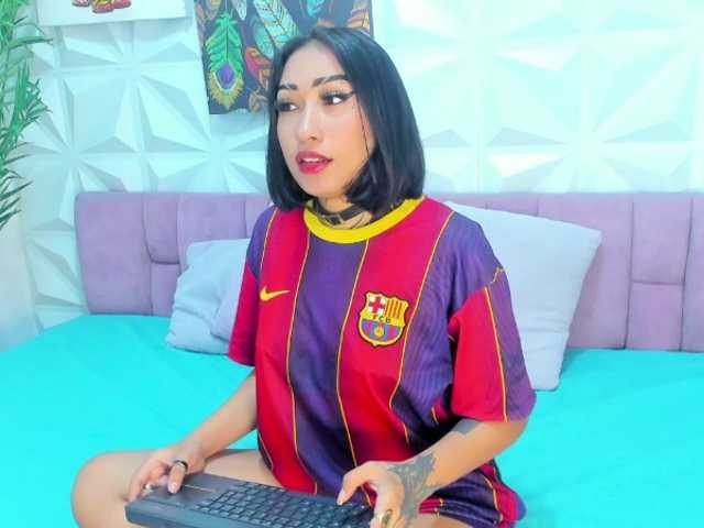 Mirella-Solis live cam on BongaCams