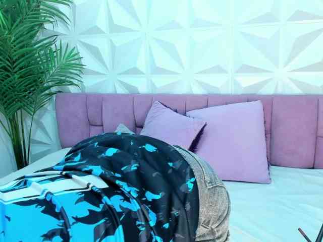 Mirella-Solis webcam