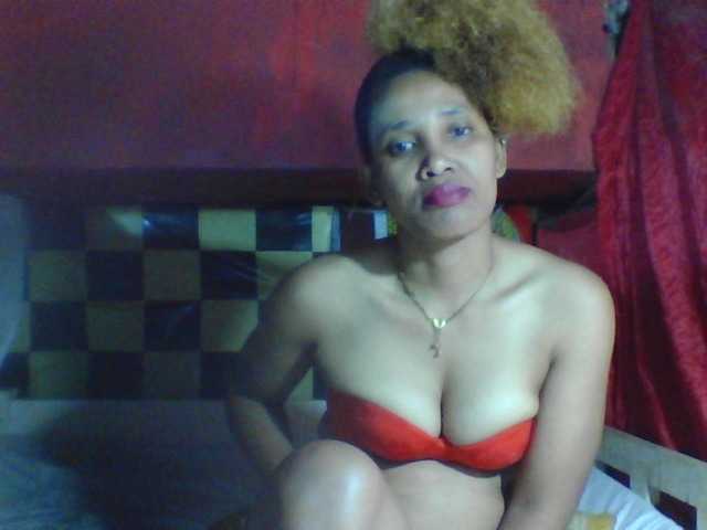 Olisexy live cam on BongaCams