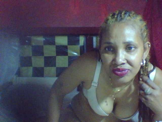 Olisexy live cam on BongaCams