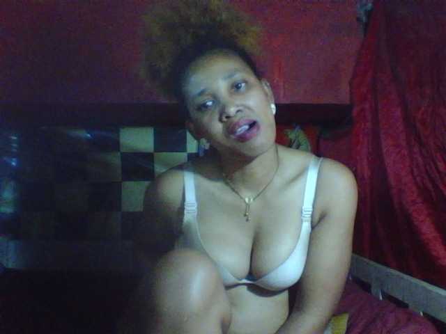 Olisexy live cam on BongaCams