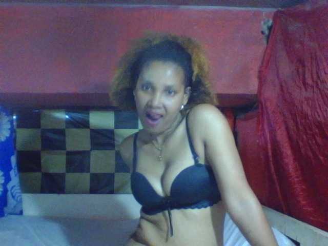Olisexy live cam on BongaCams