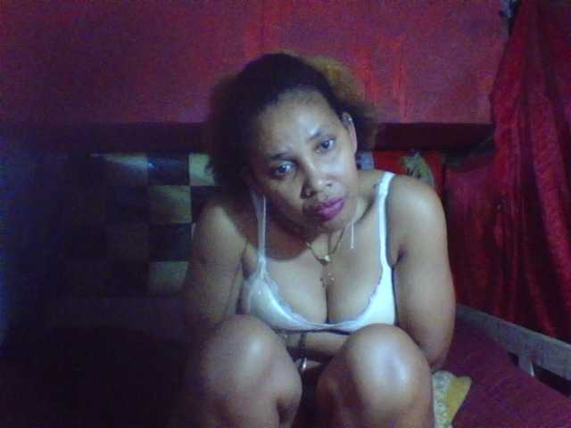 Olisexy live cam on BongaCams