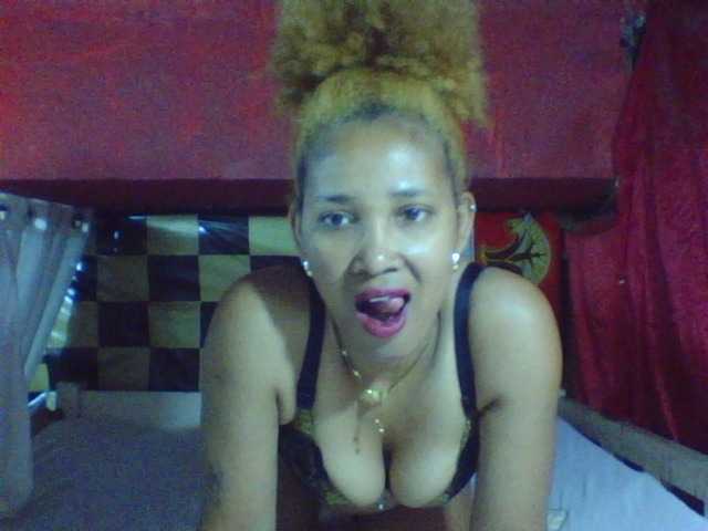 Olisexy live cam on BongaCams