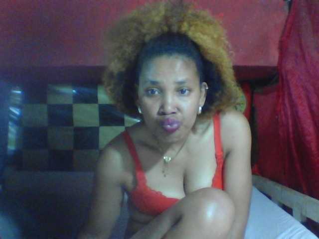 Olisexy live cam on BongaCams