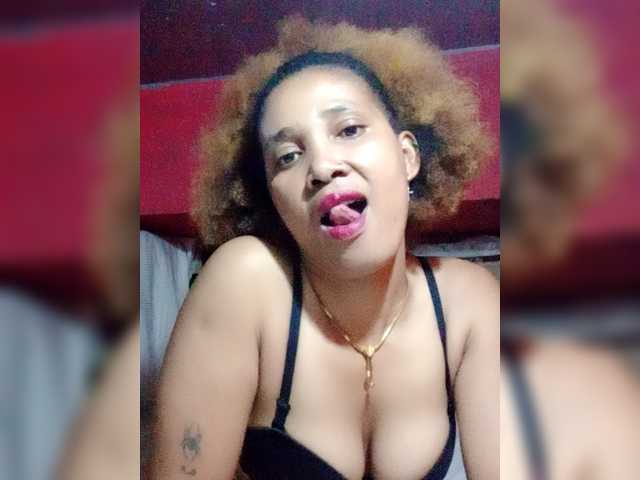 Olisexy live cam on BongaCams
