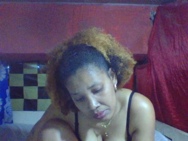 Olisexy live cam on BongaCams