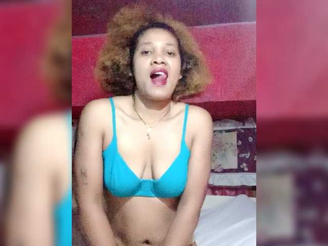 Olisexy live cam on BongaCams