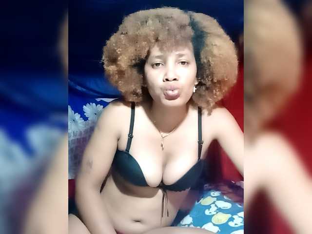 Olisexy live cam on BongaCams