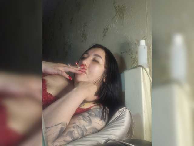 Hotmadamxl live cam on BongaCams