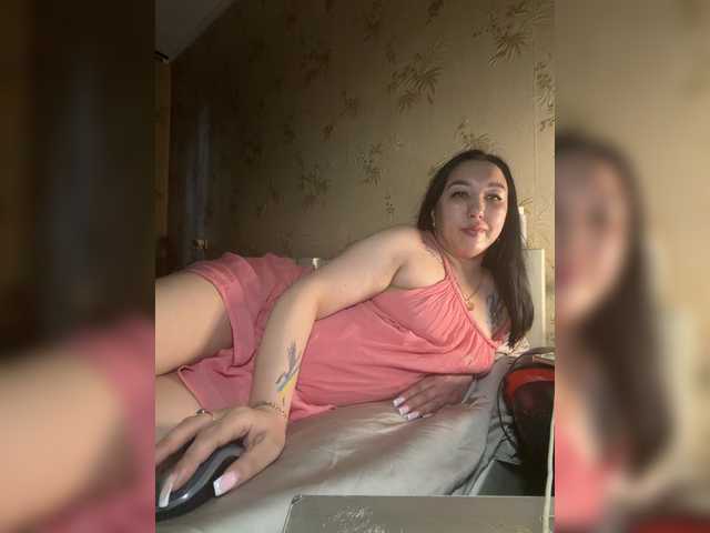Hotmadamxl live cam on BongaCams