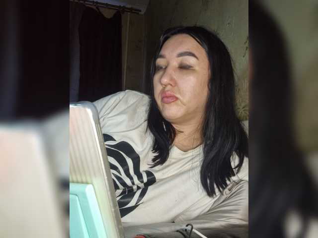 Hotmadamxl