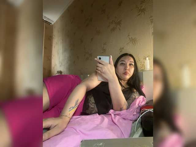 Hotmadamxl live webcam show