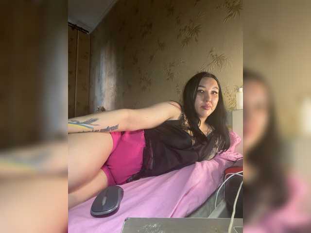 Hotmadamxl live webcam show