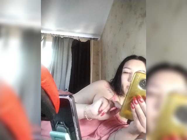 Hotmadamxl live cam on BongaCams
