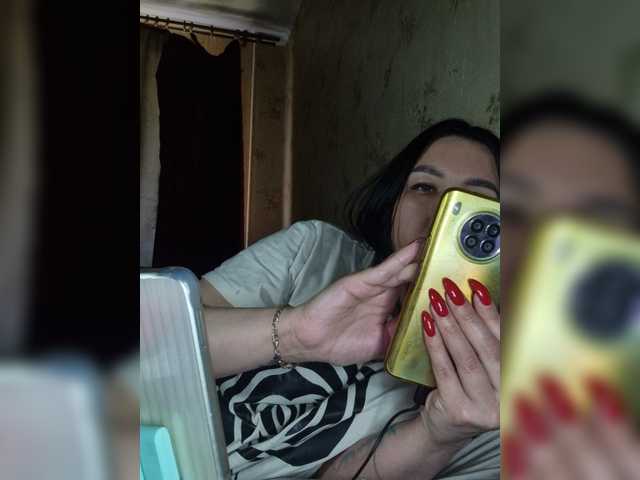 Hotmadamxl