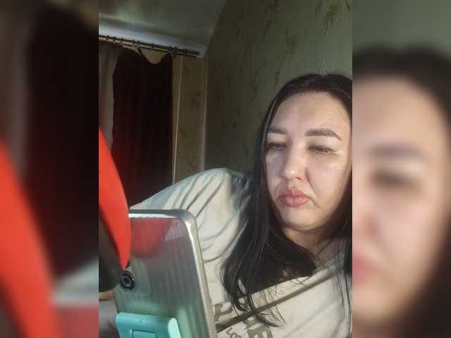 Hotmadamxl live cam on BongaCams