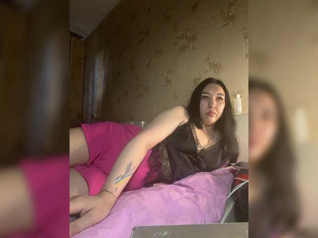 Hotmadamxl live webcam show