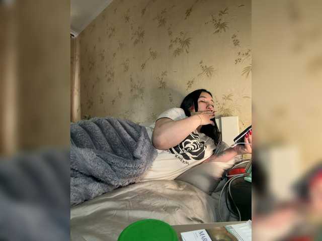 Hotmadamxl live cam on BongaCams