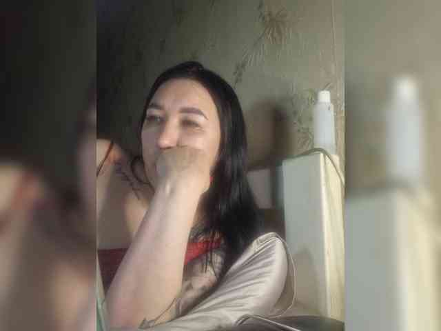 Hotmadamxl webcam