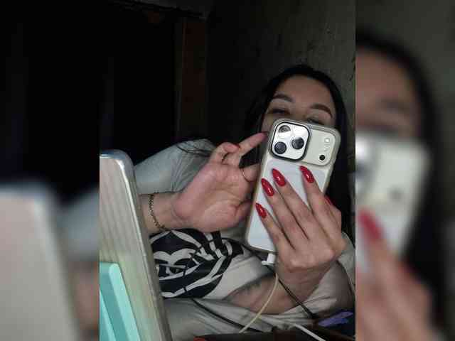 Модель: Hotmadamxl