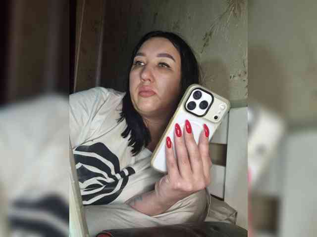 Hotmadamxl webcam