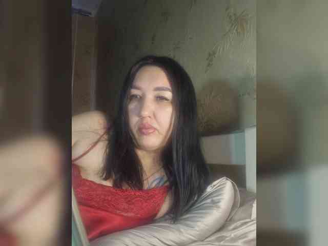 Hotmadamxl webcam
