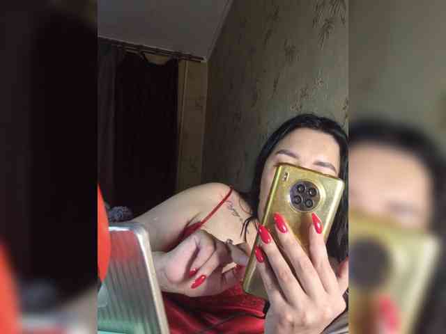 Hotmadamxl webcam