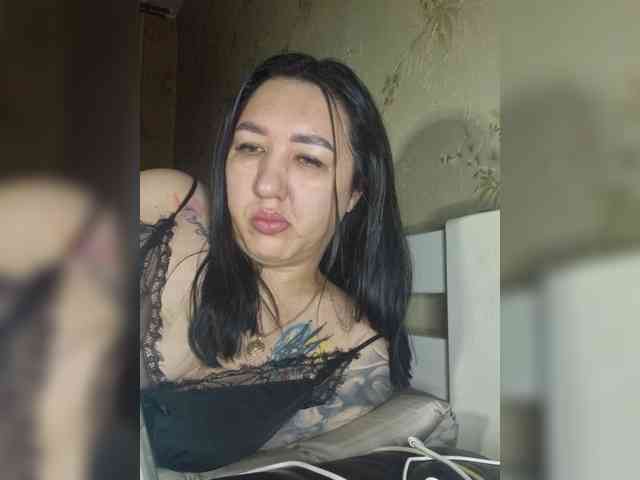 Hotmadamxl webcam