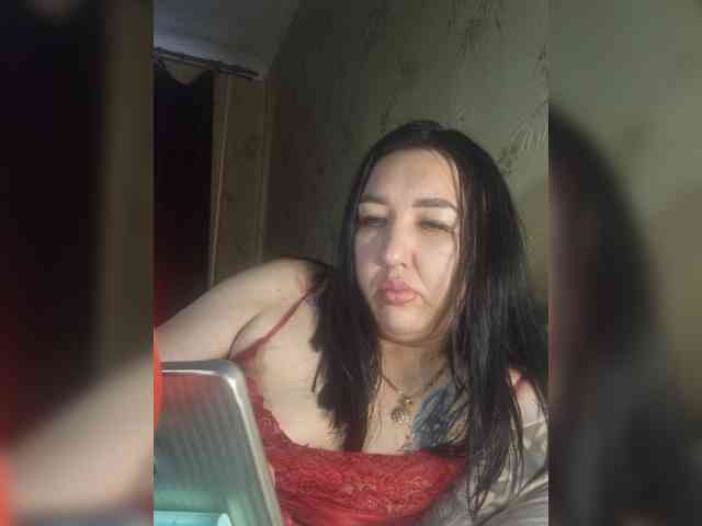 Hotmadamxl webcam