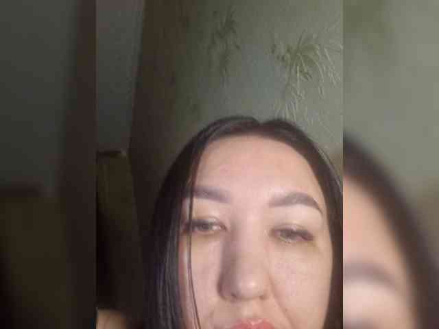 Hotmadamxl webcam